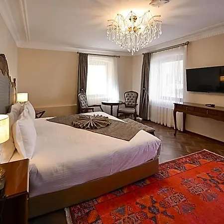 Ring Stone Old - Special Class Hotel